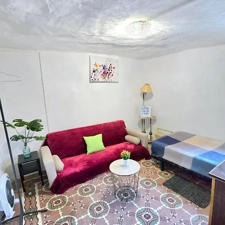 Piso En Casa Cueva En Апартаменты *